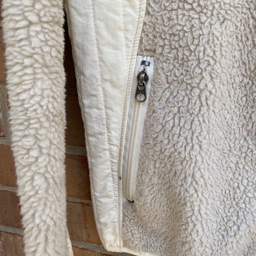 STAINED PATAGONIA FLEECE SHERPA JACKET MEDIUM - Picture 5 of 8
